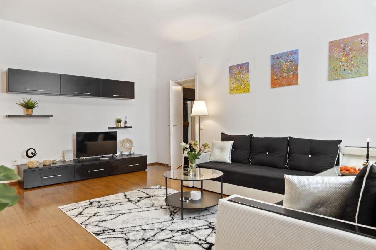 Apartment Grand View Bucharest